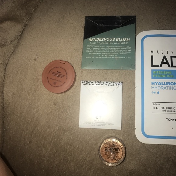 Makeup bundle - Picture 2 of 7